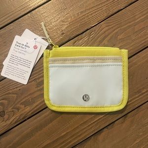 NWT Lululemon True Identity Card Case
